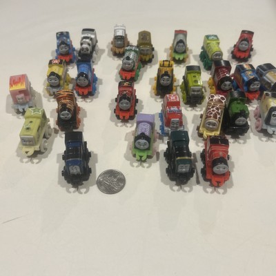 1a) Thomas The Tank Engine Train & Friends Minis Micro Mini Trains Lot Of 27