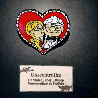 Disney Pixel Up Carl Fredericksen & Ellie Fredrickson Love Heart Emaille Pin
