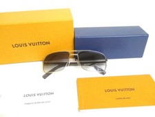 Auth LOUIS VUITTON Metal Gray Eye Wear Pilot Attitude Sunglasses a540