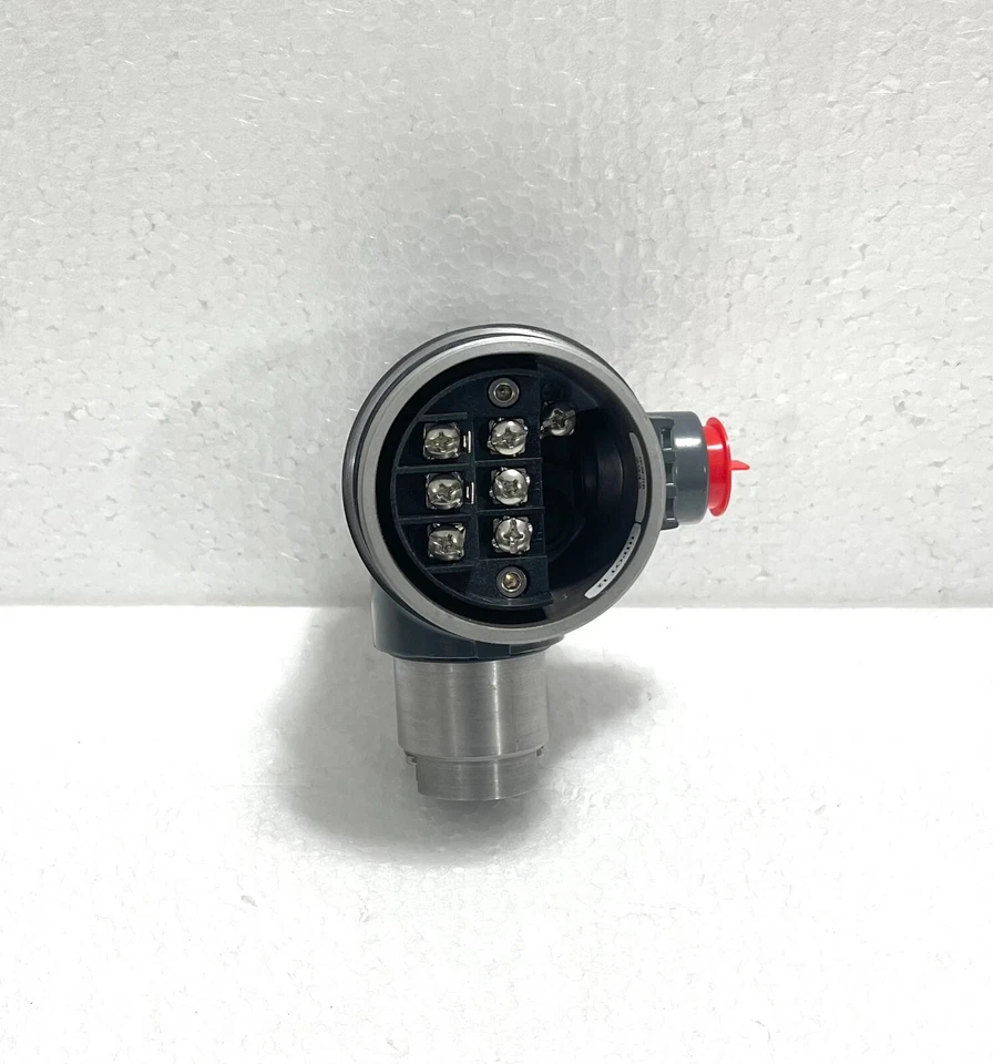 Emerson 28B5740X022 Assy Terminal Box For DLC3000 - Image 3 of 4