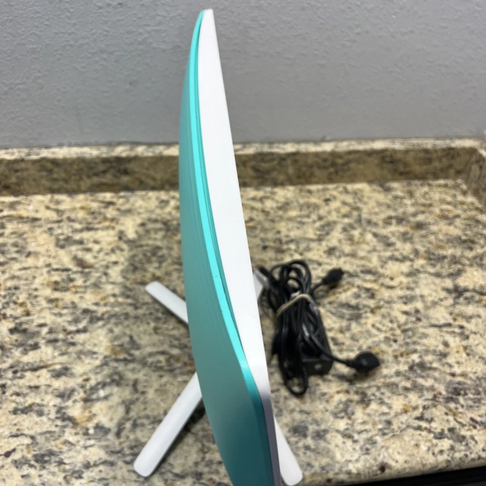 Computadora de escritorio HP todo en uno 20-c023w 2 núcleos 1,6 GHz/SIN HDD/RAM Foto 3 de 4