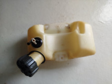 RESERVOIR    POUR DEBROUSSAILLEUSE KAWASAKI TG 27