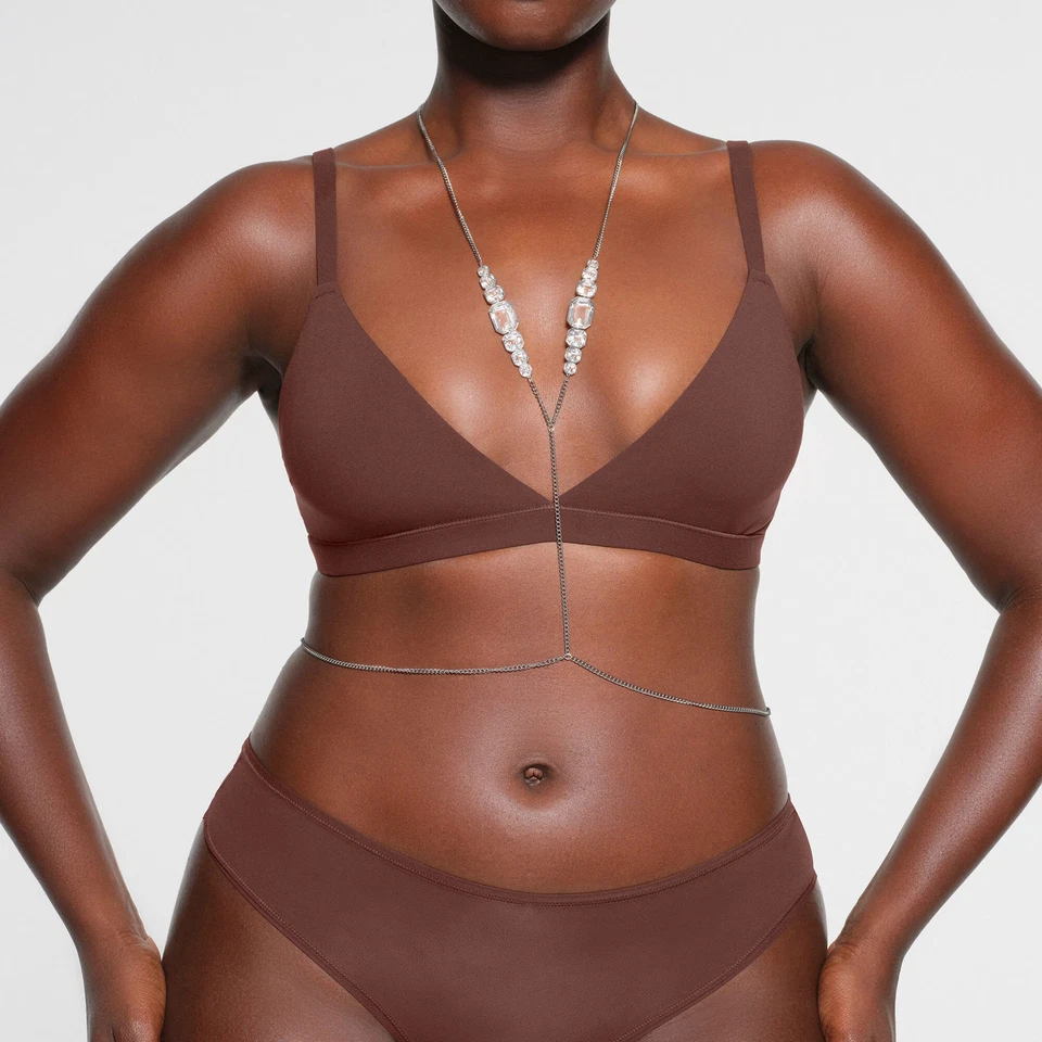 Swarovski x SKIMS body chain, V-shape, White, Stainless Steel -5678061 New - Image 3 of 4