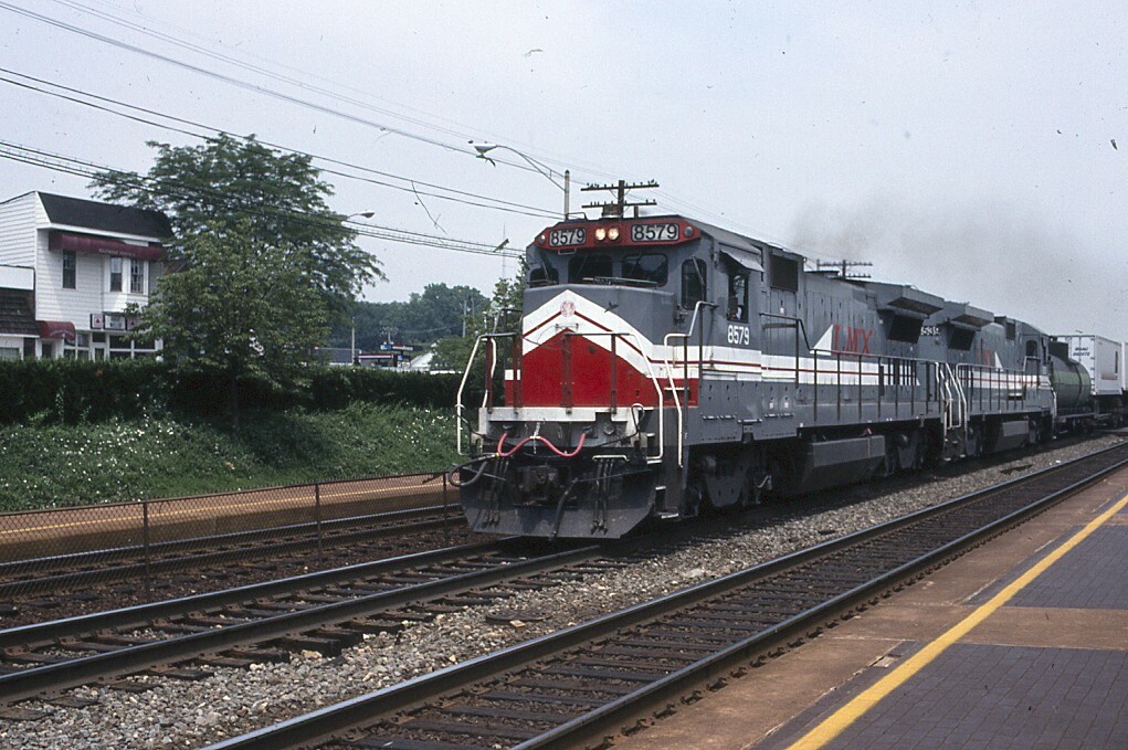 George l's Red 約21m 815tR8QFYmL._AC_SY200_QL15_.jpg