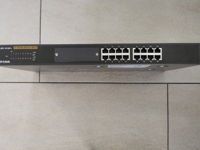 D-link DES-1016R+, 10/100 Mbit 16-Port Switch