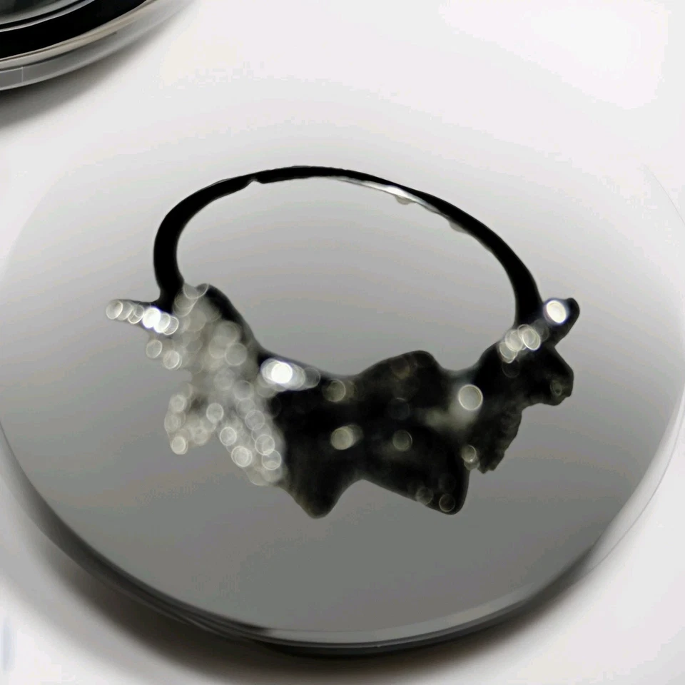 ⭐✨Anillo mariposa con acento de 0,10 quilates de diamantes verdes naturales en platino y plata talla 7✨⭐ Foto 2 de 4