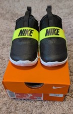 NEW NIB NIKE Boys Athletic Shoes Toddler Size 6 Black and Neon Slip On