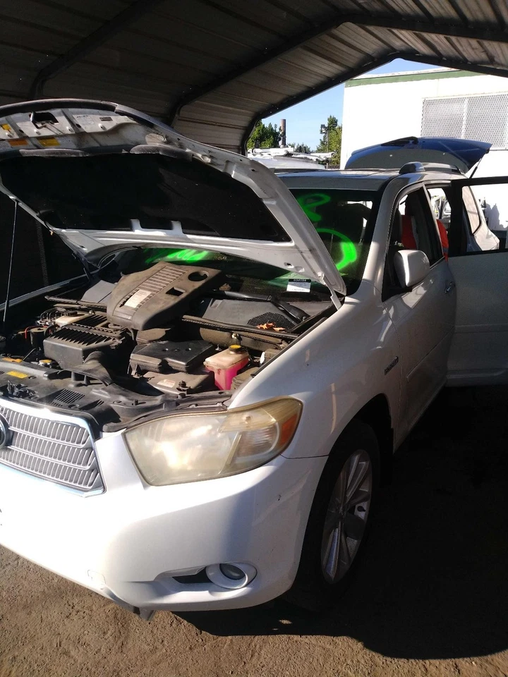 Barra de impacto para parachoques blanca Toyota Highlander 2009 fabricante de equipos originales - usada, 226 k millas Foto 3 de 4