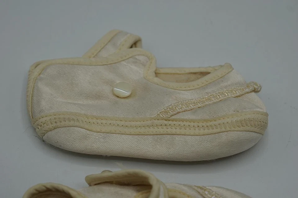 Bebé Recién Nacido Zapatos Botines Blanco Suave Elegante Botón Lateral Foto 3 de 4