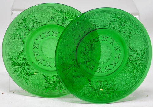 Vintage Anchor Hocking Forest Green Sandwich Glass 4.5" Saucer Liner Set of 2