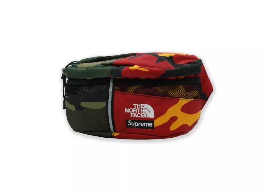 NM72400I NF0A875G Supreme The North Face sac taille fendue camouflage