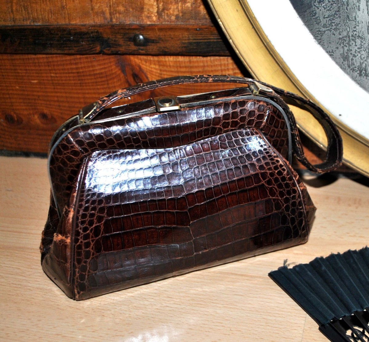 Sac à main VINTAGE en crocodile CAIMAN véritable d'Argentine
