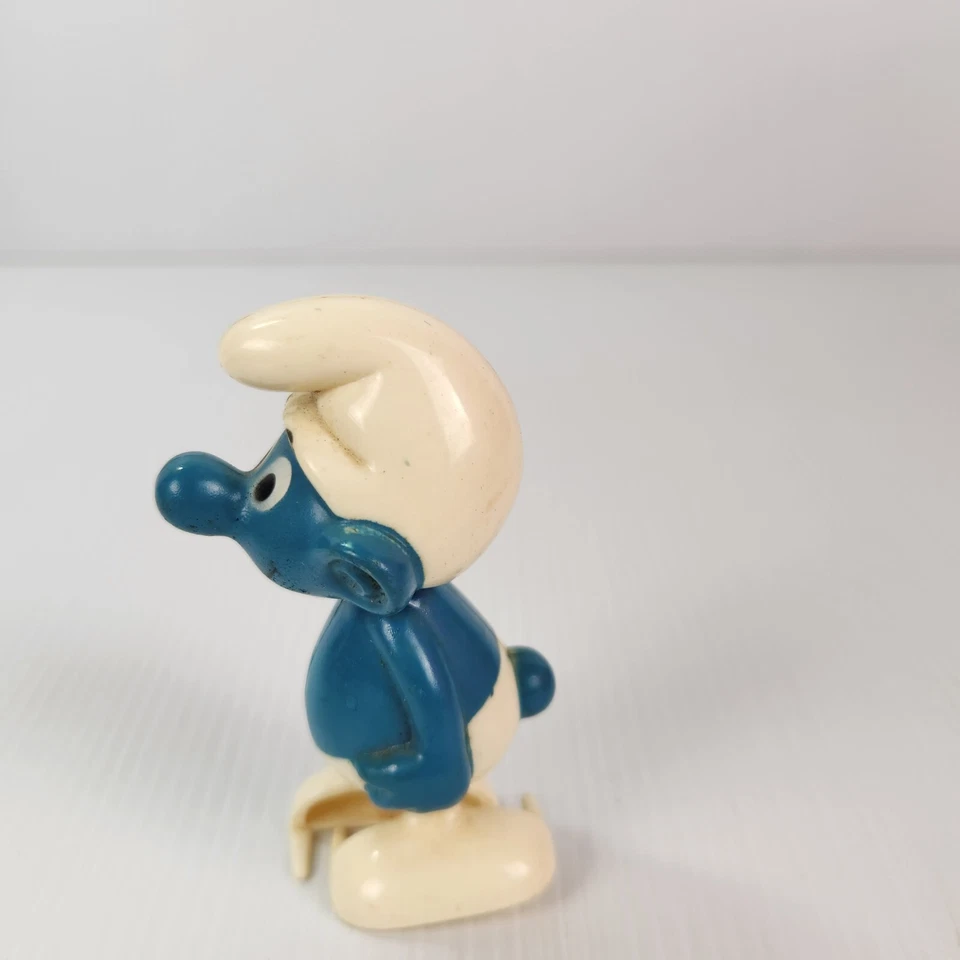 Smurf Wind Up Walking Figure Galoob Toys Peyo Wallace Berrie & Co 1980 Vintage - Image 4 of 4