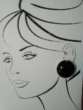 VINTAGE FASHION CLIP EARRINGS BLACK BUTTON HEMISPHERE WITH BEIGE SURROUND EDGE