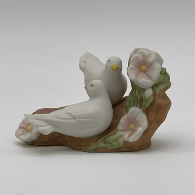 Vintage Avon 1985 Dove Pair On Flowered Branch Porcelain Candle Holder Figurine
