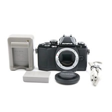 3172 shutter count Excellent condition OLYMPUS OM-D E-M10 Body Black Mirr