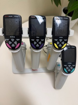 Thermo Scientific E1-ClipTip Electronic Multichannel Pipette Set 0.5 1250 µL