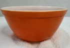 PYREX - 1 1/2 QT. - #402 PRIMARY ORANGE Mixing Bowl Collectible