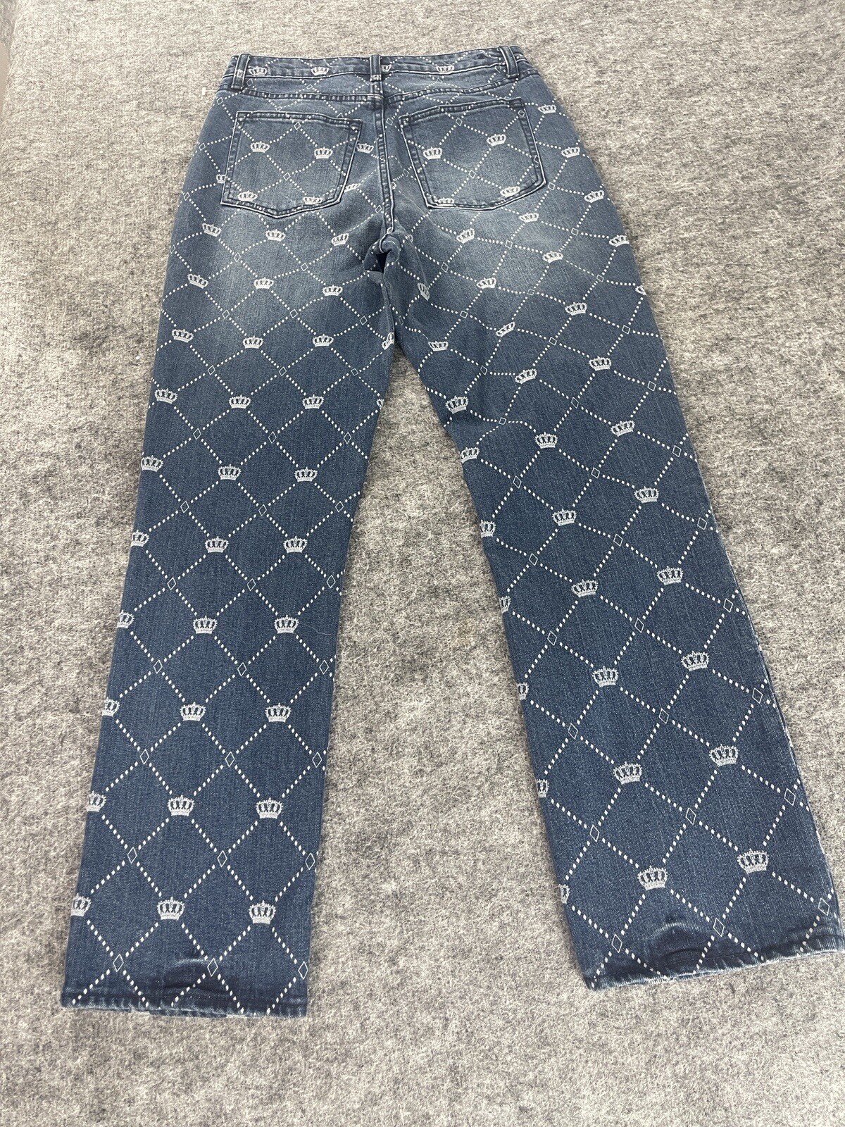 Picture 8 of 12