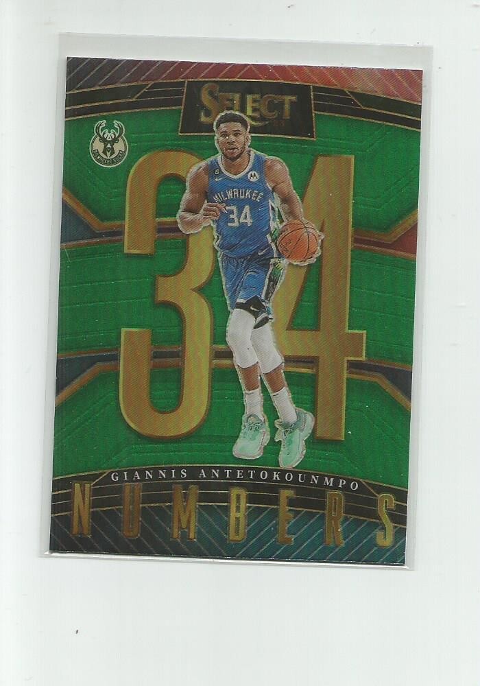 2022-23 Select Numbers Prizms Green #9 Giannis Antetokounmpo
