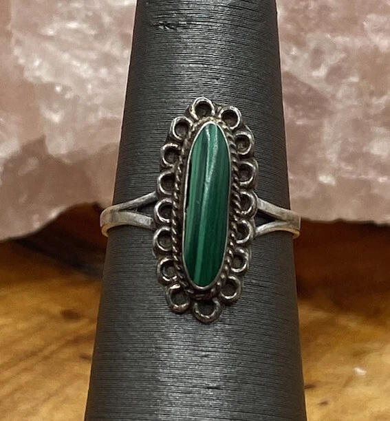 Vintage silver on sale malachite ring