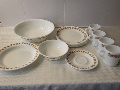 Vintage Pyrex Tableware by Corning set of 15 dishes Vtg @