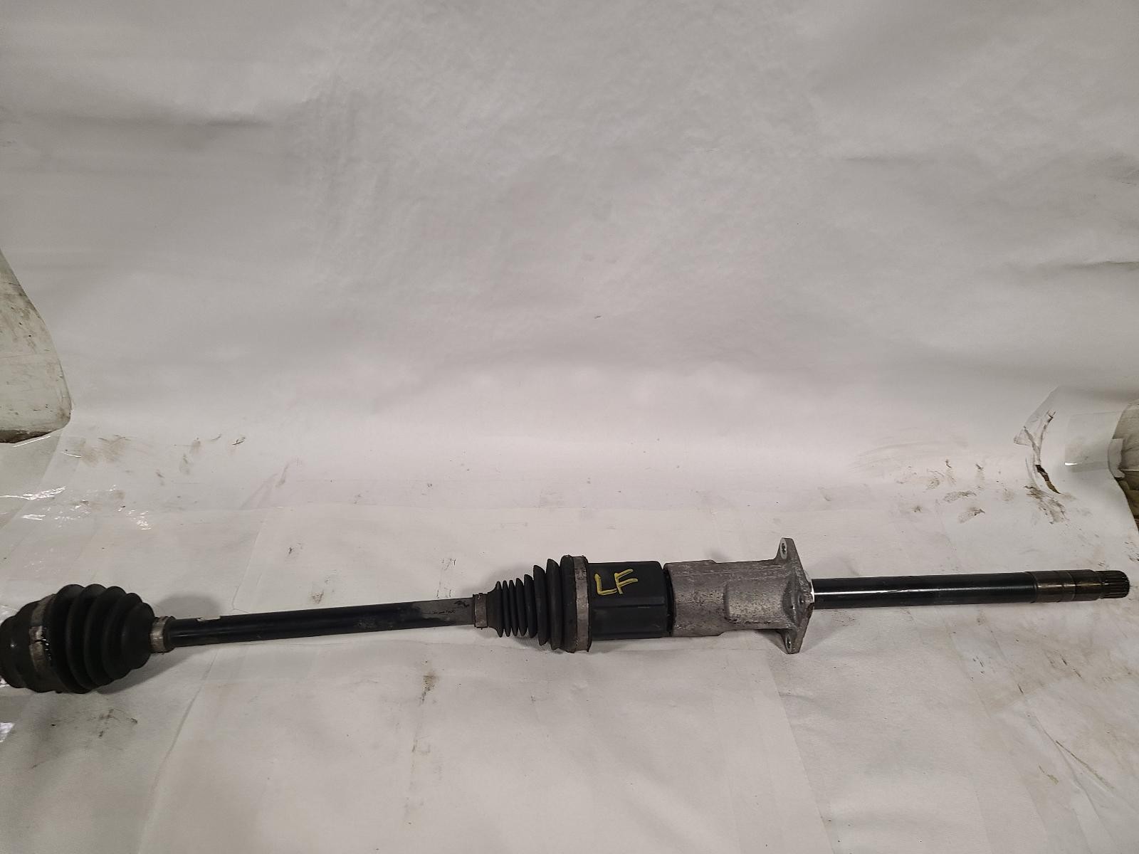 Used Drive Axle Shaft fits: 2020 Maserati LEVANTE  Grade A