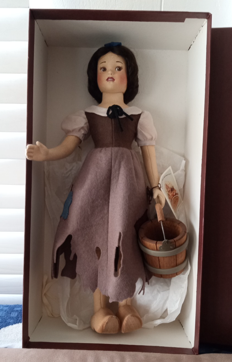 R John Wright Snow White & the Seven Dwarfs Rags Doll in Box | eBay