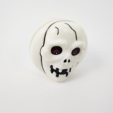 Vintage Skull Skeleton Bones Halloween YoYo Scary Monster Toy Yo-Yo