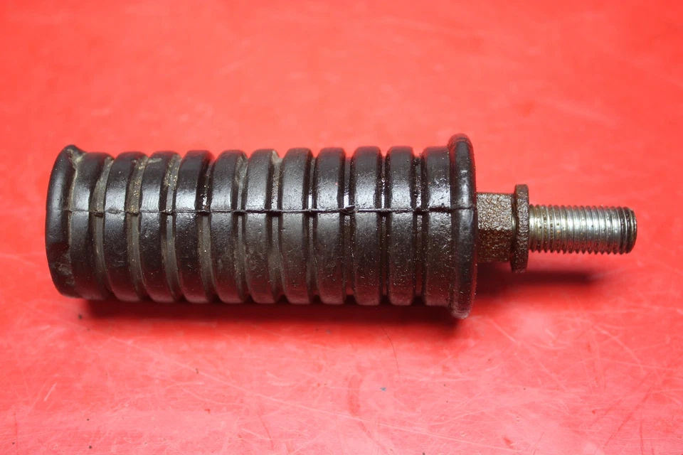 Par de estriberas traseras Suzuki T250 1971 Foto 4 de 4