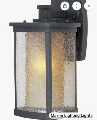 Maxim Lighting Bungalow Bronze 1-Light Outdoor Wall Lantern Sconce 3154CDWSBZ