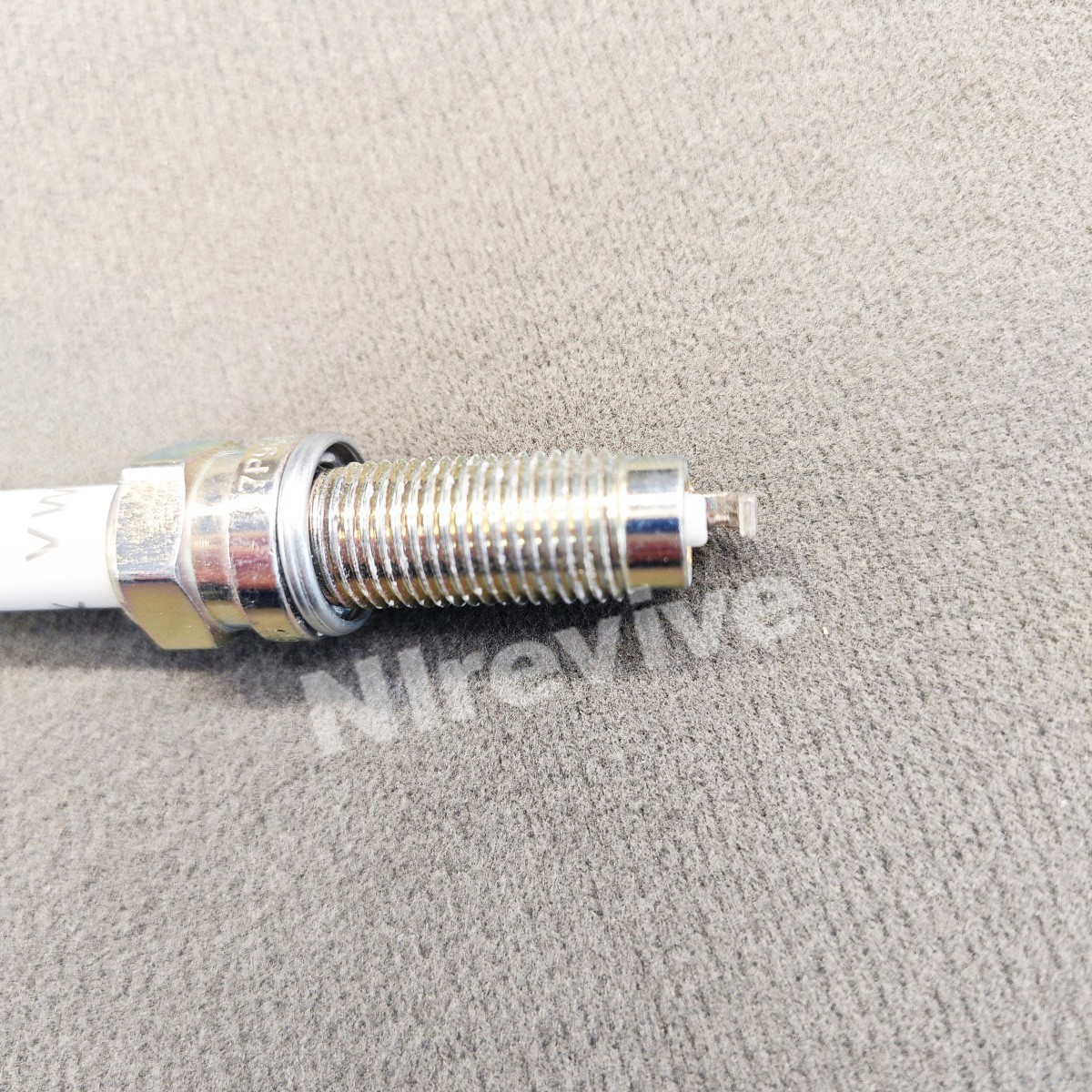 12 Pcs Bentley Spark Plugs W12 6.0T 07P905601B For W12 NEW