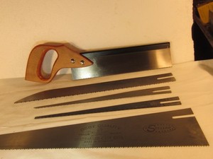 PRESTINE COND. HAND SAW. 5 INTERCHANGEABLE BLADE. LARGEST HAS TRADEMARK GERMANY