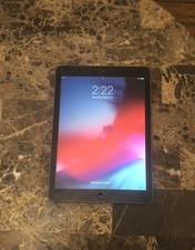 Apple iPad Air 1st Generation 16 GB, Wi-Fi, 9.7 in - Gray