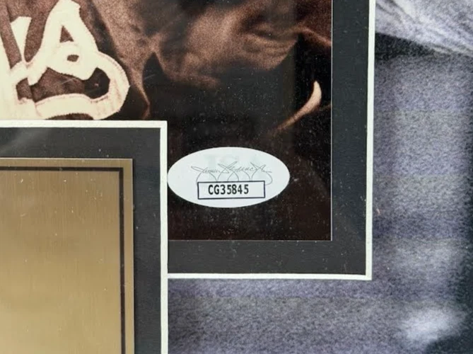 Sandy Koufax Autographed 8x10 w/ 4 Career No Hitters plaque in LED Shadowbox JSA - Image 4 of 4