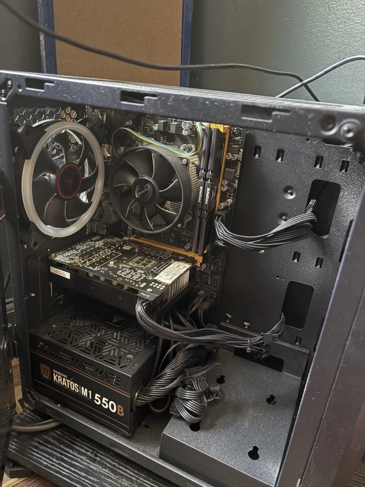 SkyTech Blaze II (GTX 1660 Ti, 500GB SSD, AMD Ryzen 5 2600 3.40 GHz, 8GB RAM) - Image 4 of 4