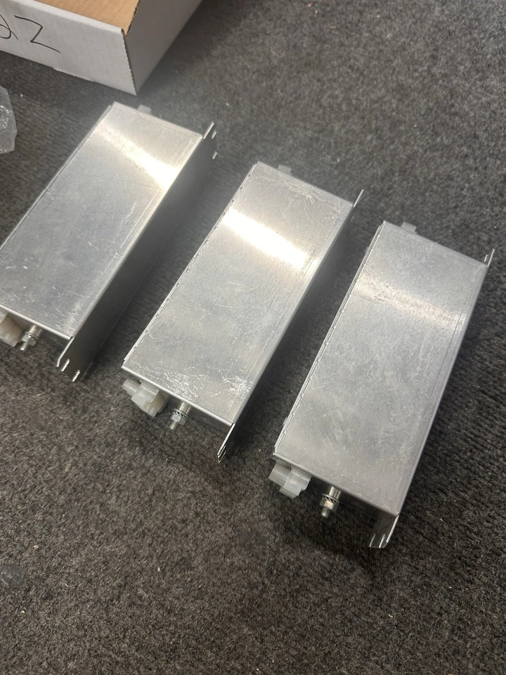 Lote de 3 filtros EMC/RFI trifásicos ultracompactos serie FN3258 Foto 3 de 4