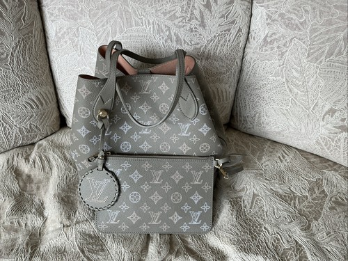 Louis Vuitton Mahina Blossom