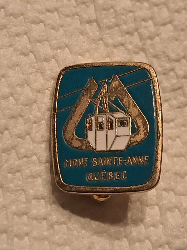 Monte Ste-Anne Canada Gondola Travel Souvenir Ski Lapel Pin Aqua