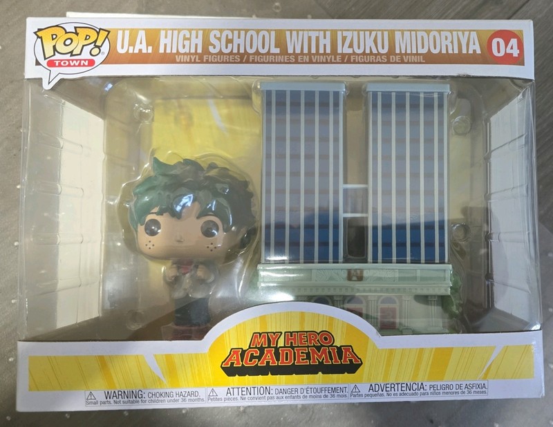 Funko Pop! Town: My Hero Academia - Deku in Uniform with High School #4
