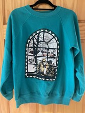 Vintage Cats in a Winter Window Scene Sweatshirt Adult Medium Unisex Green/blue