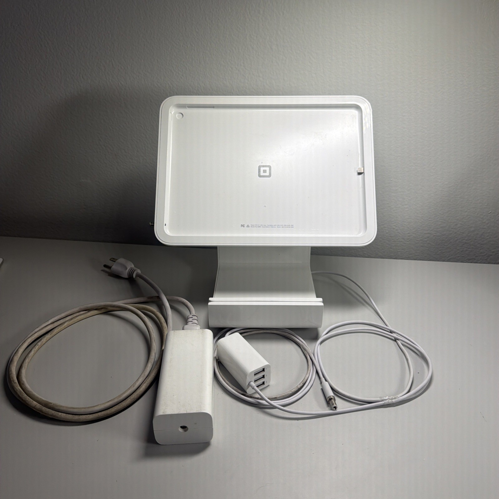 Square S089 POS Customer Display Screen w/ Power Adapter & Cables