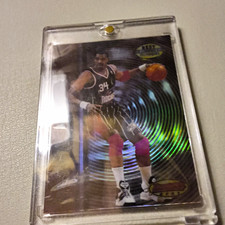 Hakeem Olajuwon Rookie Card Guide and Checklist 23