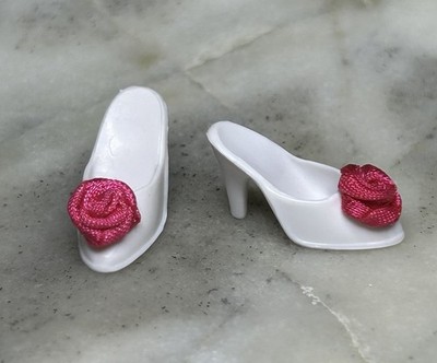Vintage *Barbie* Shoes ~White & Rose Closed-toe Mules~ 90's Classic High Heels