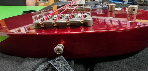 Bajo eléctrico Sandberg Florence 30" Shortcale Mensur, Soft Aged Rubyred como nuevo - Imagen 8 de 9