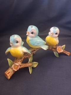 5 2026 DSBOX239 VINTAGE NORCREST SET OF 3 BLUEBIRDS SETTING ON BRANCH. LOVELY