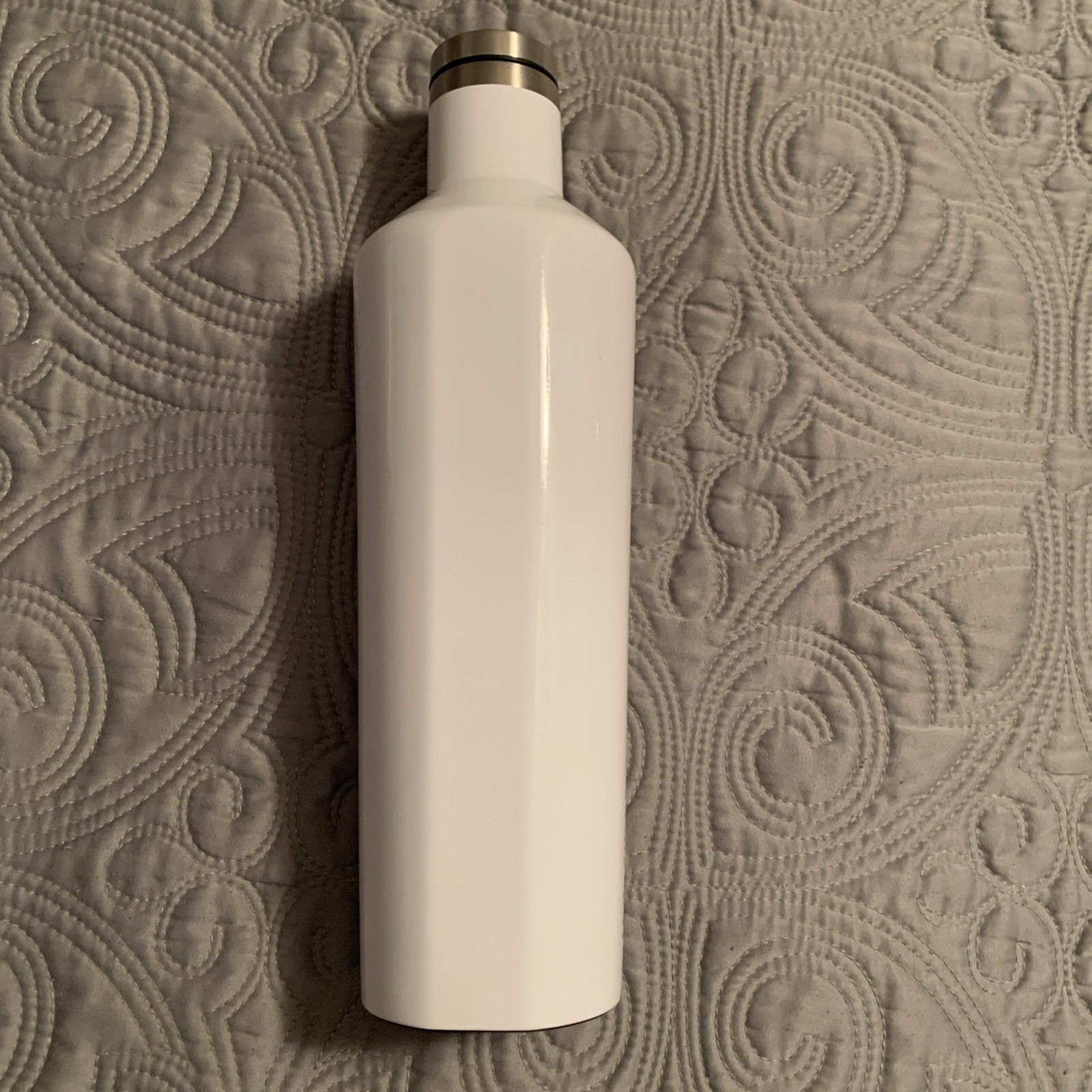 Corkcicle CUS2025GW 25 oz Stainless Steel White Water Vacuum Bottle Canteen NEW