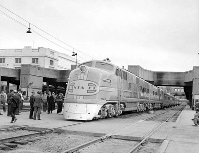 AT&SF E6A No. 12 w Director's Spl at Dallas Union Terminal ca. 1940 8 x 10 Photo