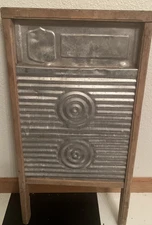 Magic Circle Hand-E-Washboard Co Minneapolis Aluminum /Wood Washboard 24' x 12"