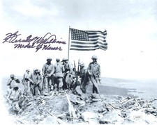 Hershel W. Williams signed 8x10 Photo WW2 - Medal of Honor